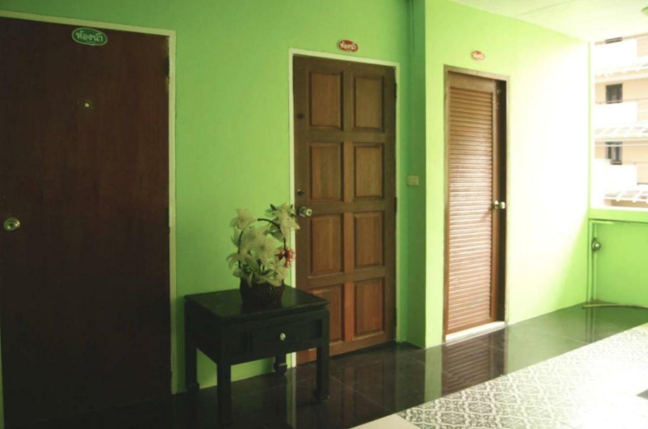 Enrico Hostel Patong Extérieur photo