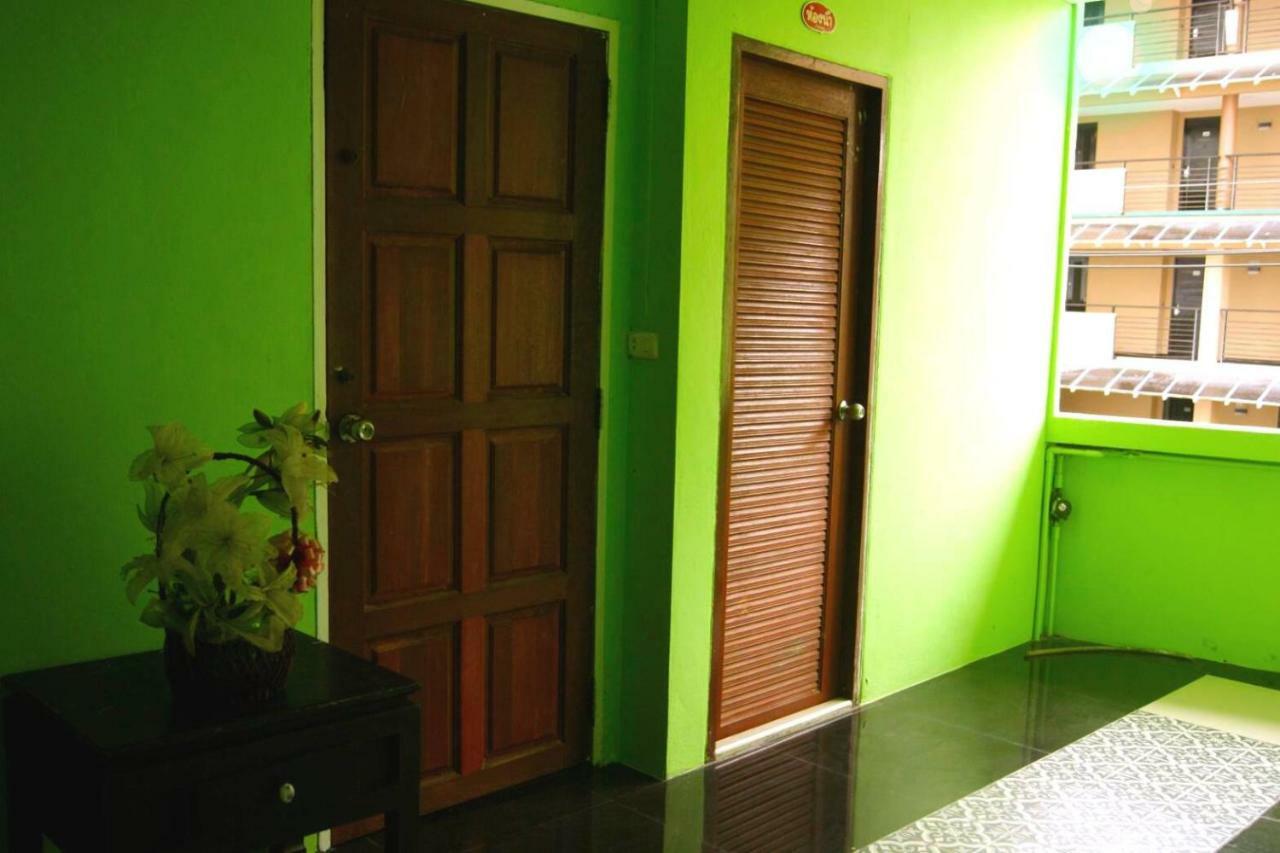 Enrico Hostel Patong Extérieur photo