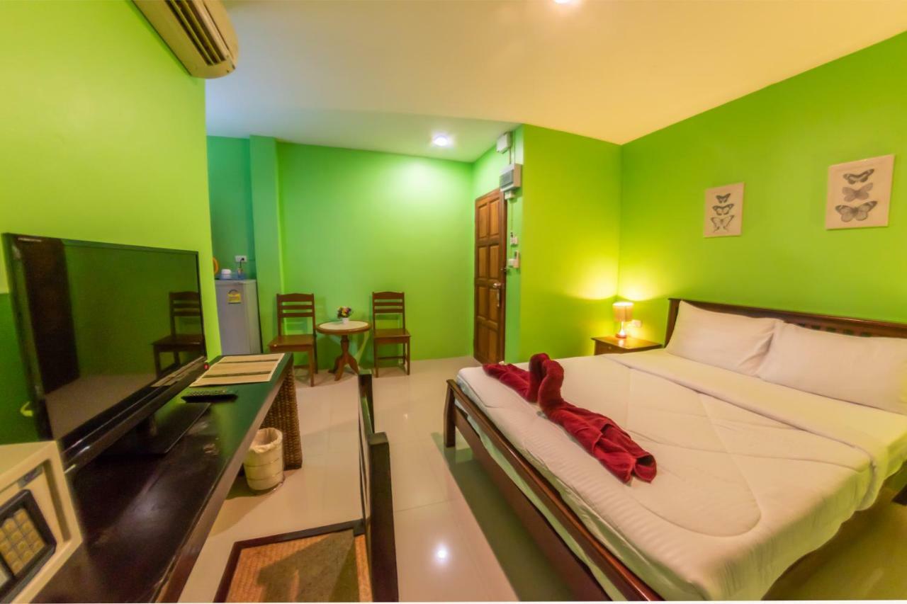 Enrico Hostel Patong Extérieur photo